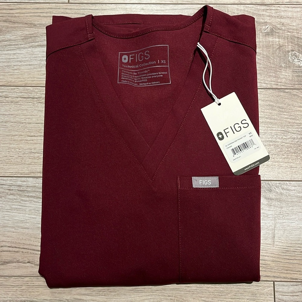 FIGS Catarina Scrub Top